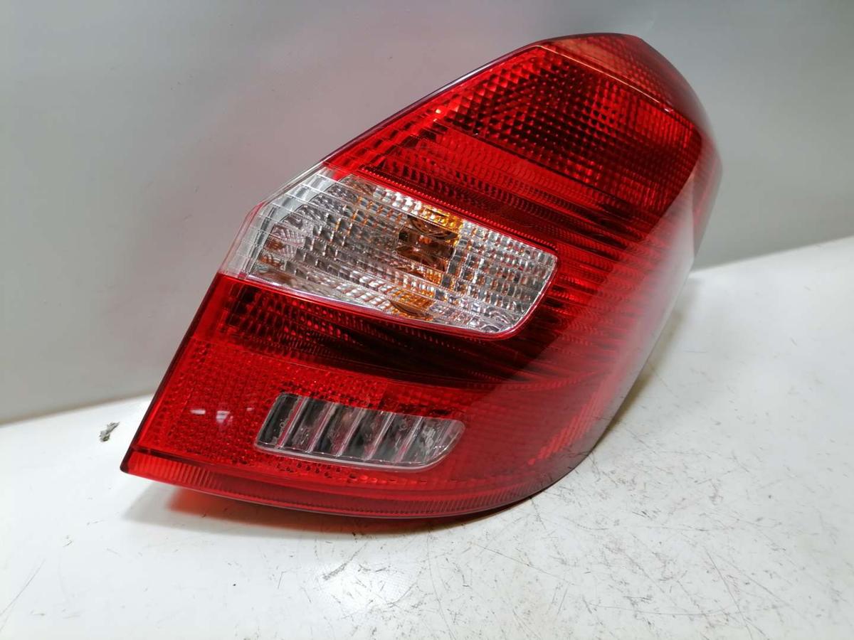 Skoda Fabia 2 5J original Rücklicht Rückleuchte Heckleuchte rechts BJ13